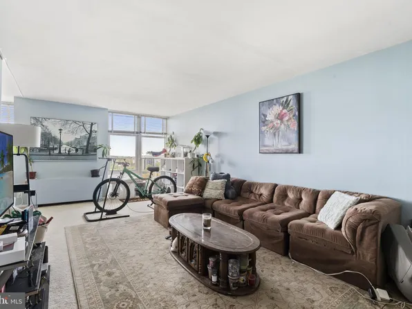 3600 Conshohocken Ave APT 1810, Philadelphia, PA 19131