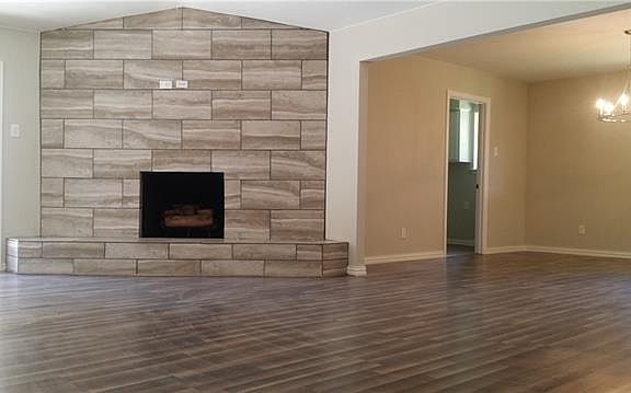 2nd image of 1522 Mayfield Ave