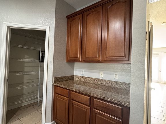 5th image of 7705 Jailene Dr