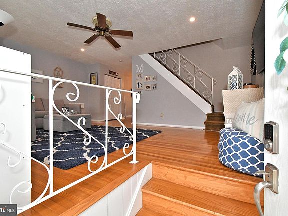 5th image of 12457 Sweet Briar Rd