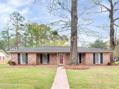 2711 Woodcliff Dr E, Mobile, AL, 36693
