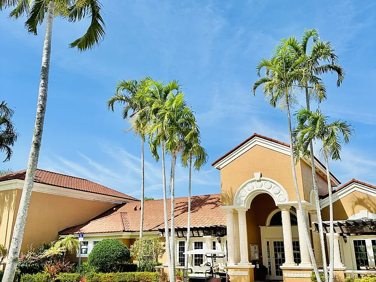 1820 Florida Club Cir #CIRCLE2210 — Photo 30