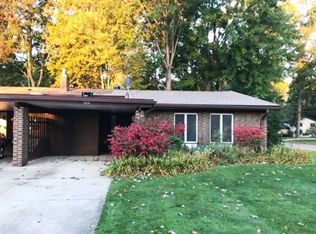 9524 Fernwood Dr #9524, Olmsted Falls, OH 44138