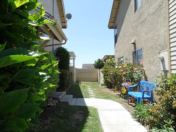 4th image of 2007 Manzana Way