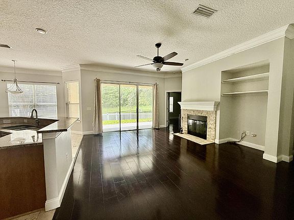 4th image of 1084 Candlebark Dr
