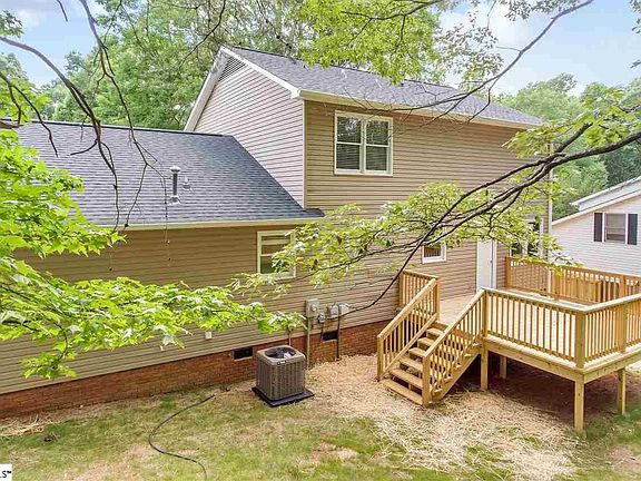 3rd image of 106 Harrisburg Dr
