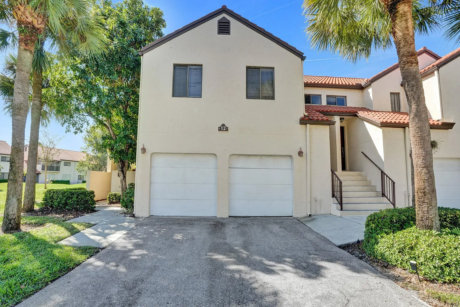 2 bed, 2.0 bath, $2,399 — Photo 2