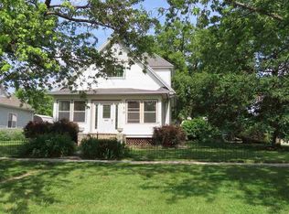 110 N 6th St, David City, NE 68632