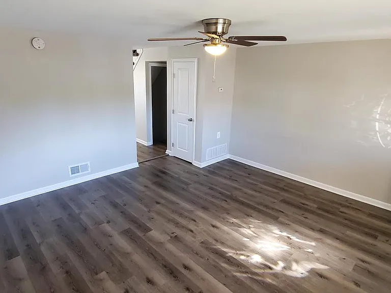 4007 Saint Augustine Ln — Photo 6