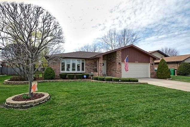 1st image of 13033 Woodland Dr