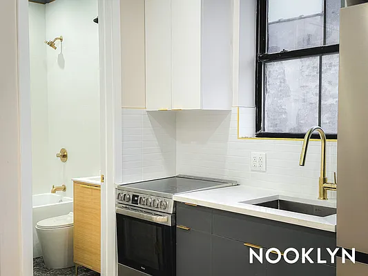 Rented by Jankos Group LLC | media 9