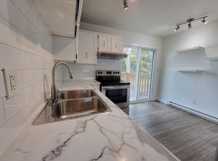 1364 Bernard Ave, Kelowna, BC V1Y 6R6
