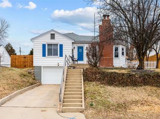 9501 Mackenzie Rd, Saint Louis, MO 63123