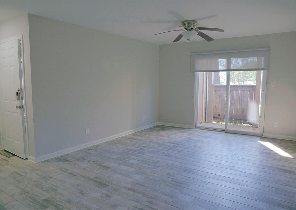 1st image of 1860 White Oak Dr APT 243