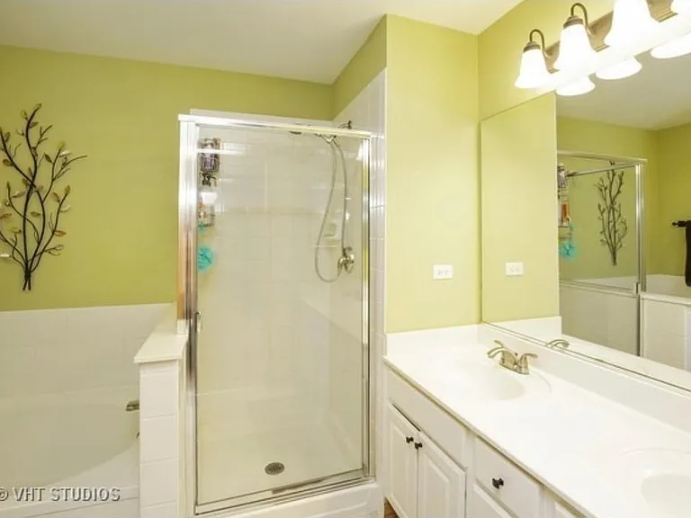 9913 Thornton Way #9913 — Photo 8
