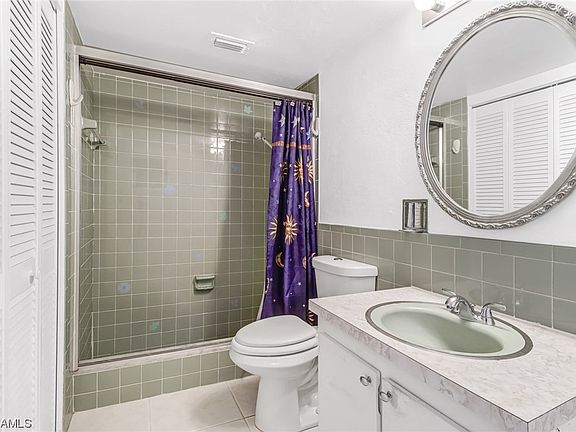 5th image of 2828 Jackson St APT E1