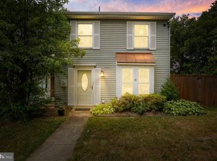 10 Vanderbilt Ct, Sicklerville, NJ 08081