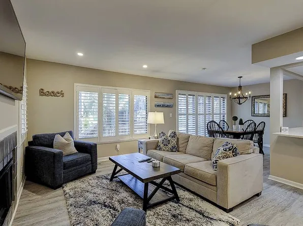 125 Shipyard Dr APT 185, Hilton Head Island, SC 29928