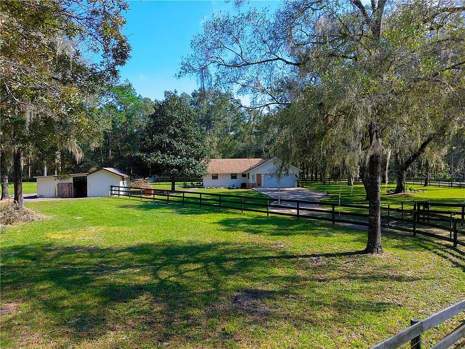 1st image of 42 Lake Wood Cir