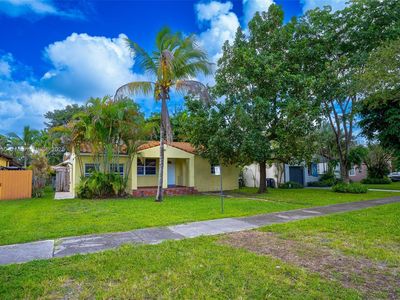 533 W South Dr, Miami, FL, 33166