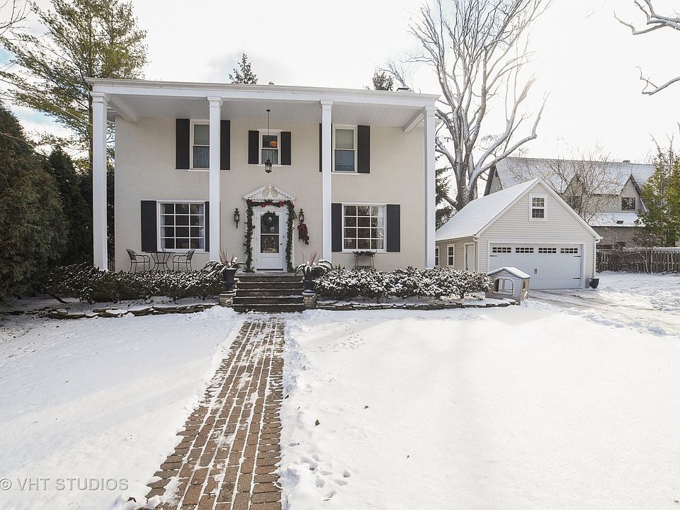 1st image of 260 Hawthorn Ave