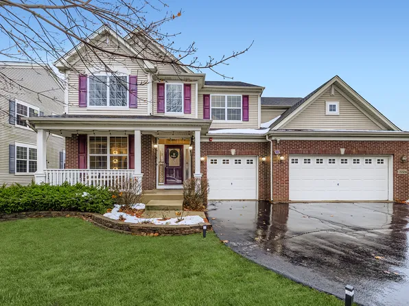 2224 Amelia Ln, Hoffman Estates, IL 60192