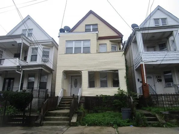 181 Wegman Pkwy, Jersey City, NJ 07305