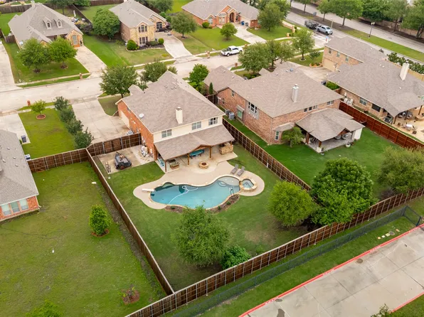 5732 Chateau Dr, Sachse, TX 75048