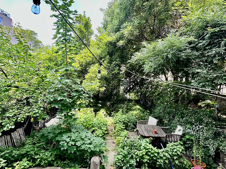 271 Bleecker St #1 — Photo 6