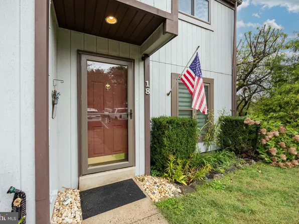 18 Wyndham Ct, Downingtown, PA 19335