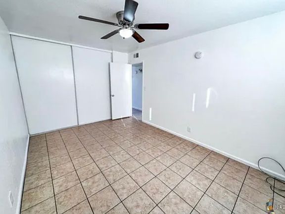 5th image of 642 W Olive Ave #4