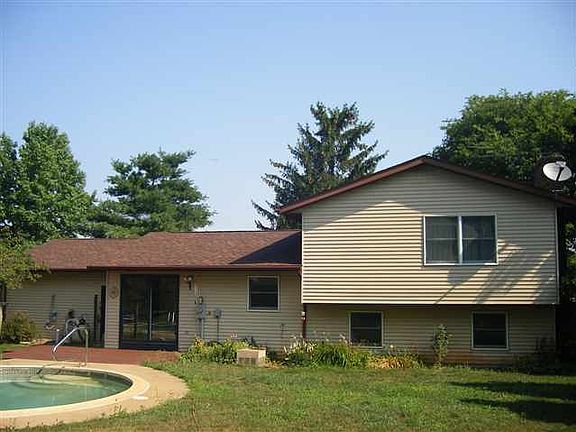 2nd image of 25544 Thornberry Ct