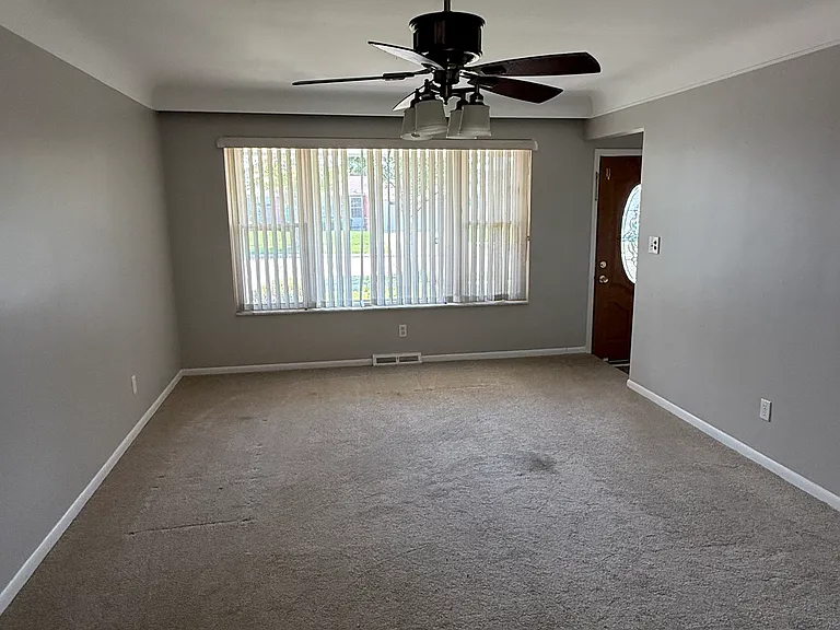 28969 Warner Ave — Photo 5