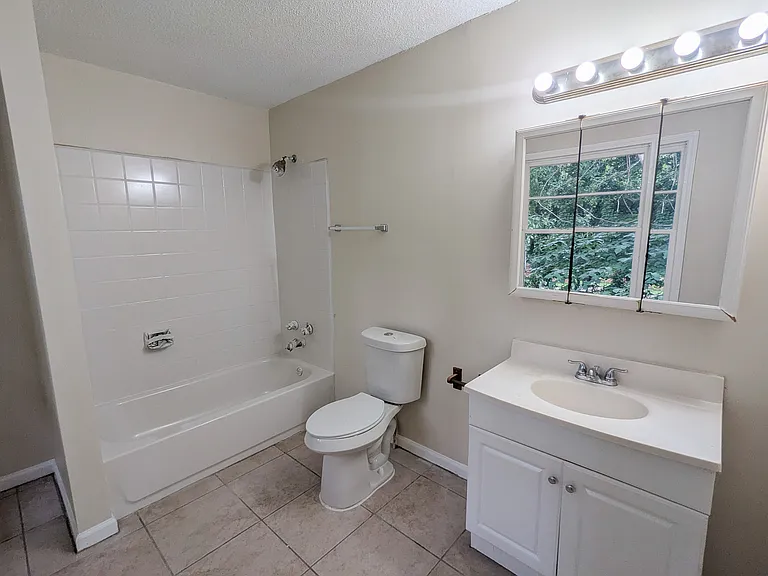 3604 Bolfair Dr NW — Photo 16