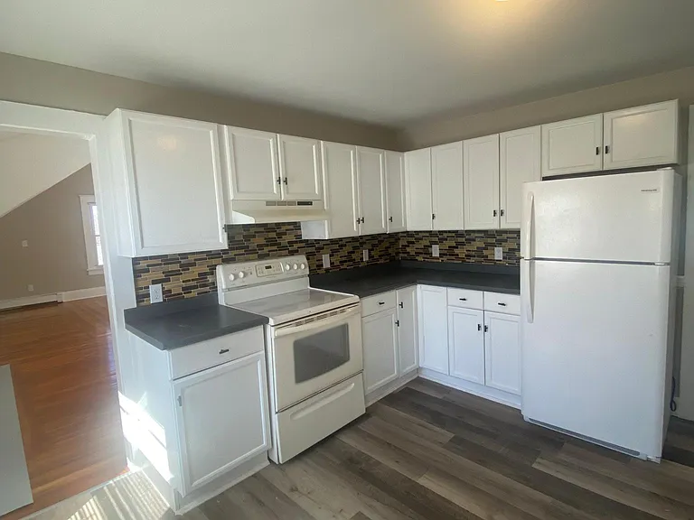 39 Russ Ln #3 — Photo 31