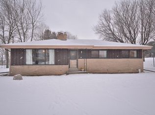 S47W24795 Lawnsdale Rd, Waukesha, WI 53189