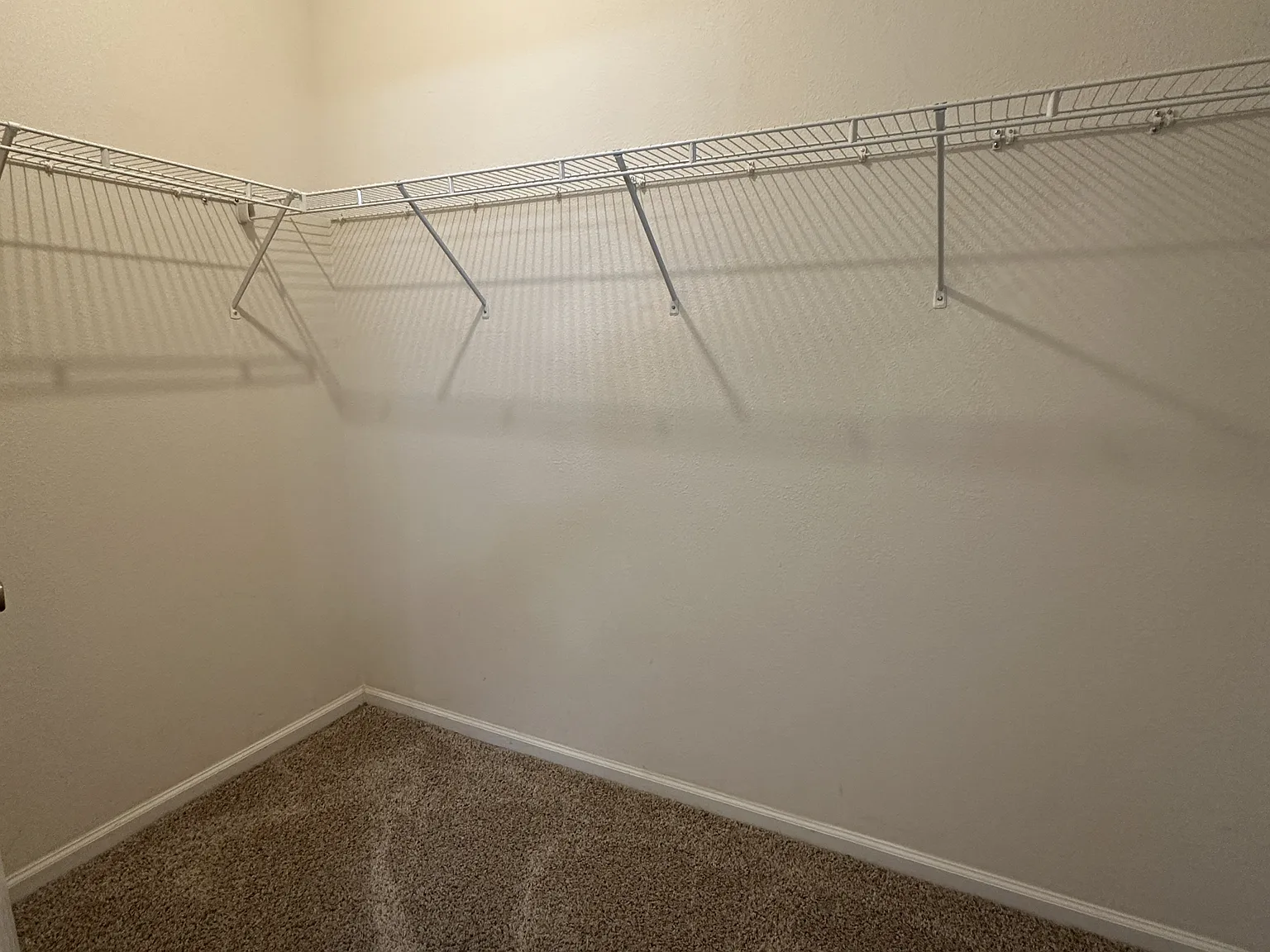 2823 Glenridge Circle - C2823 — Photo 2