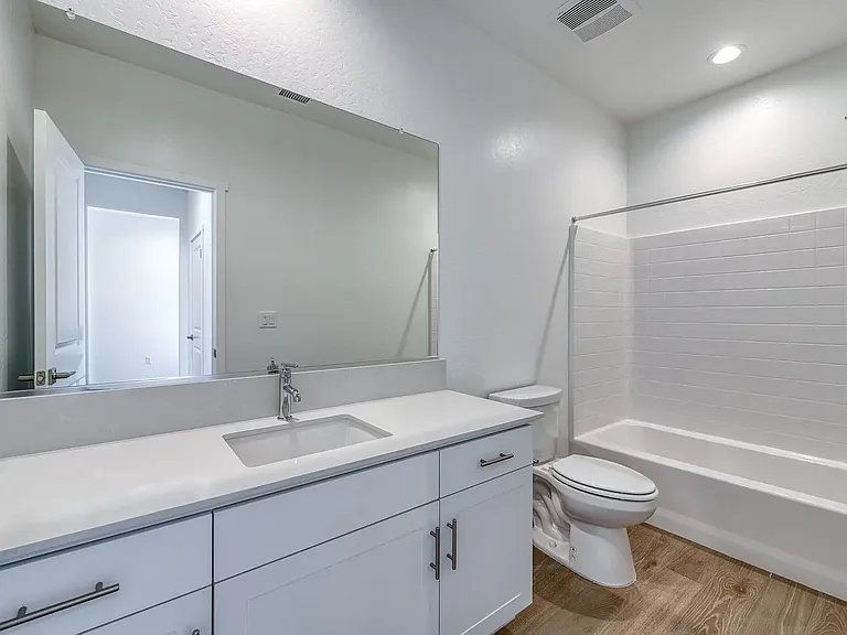 2858 E Corteza Dr — Photo 15