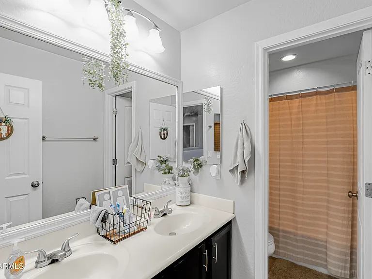 40893 W Bedford Dr — Photo 18