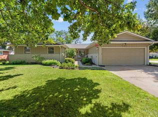 525 Camden Dr, Salina, KS 67401