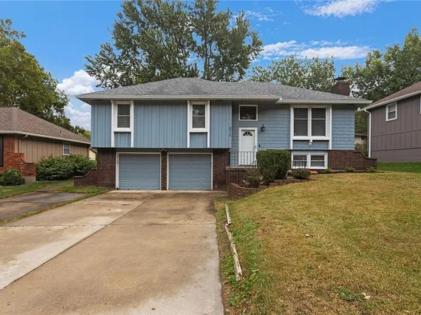 8915 N Grand Ave, Kansas City, MO 64155