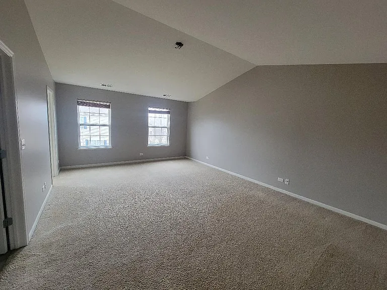 130 Jackson St — Photo 9