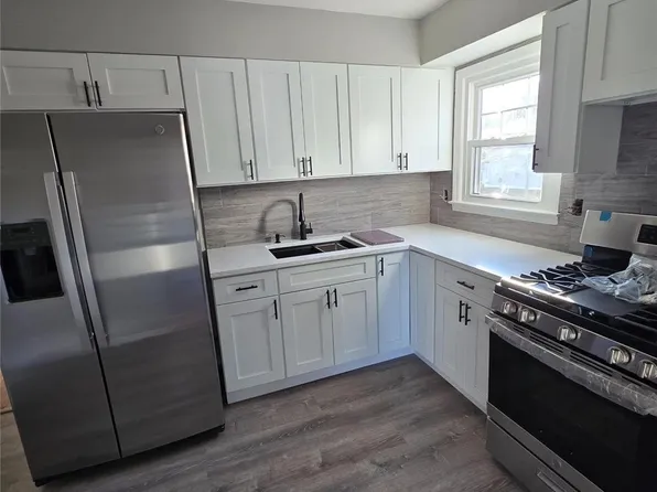 70 E Valley Stream Blvd APT 2, Valley Stream, NY 11580