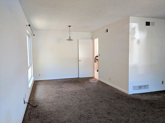 3rd image of 1417 Scollon Ct