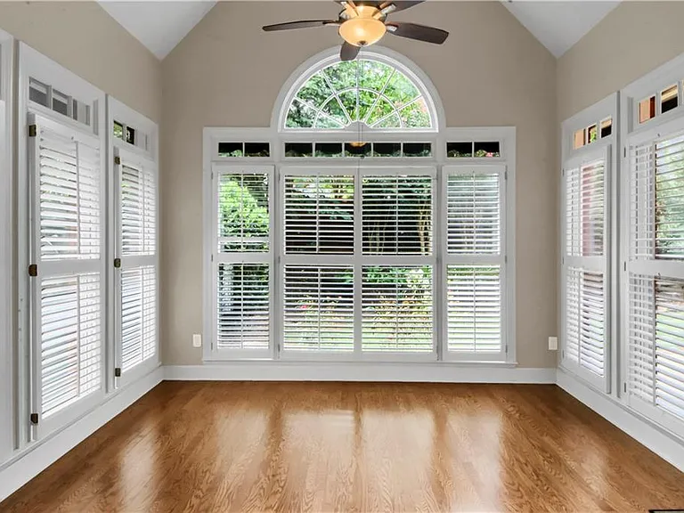 312 Declaire Way NE — Photo 14