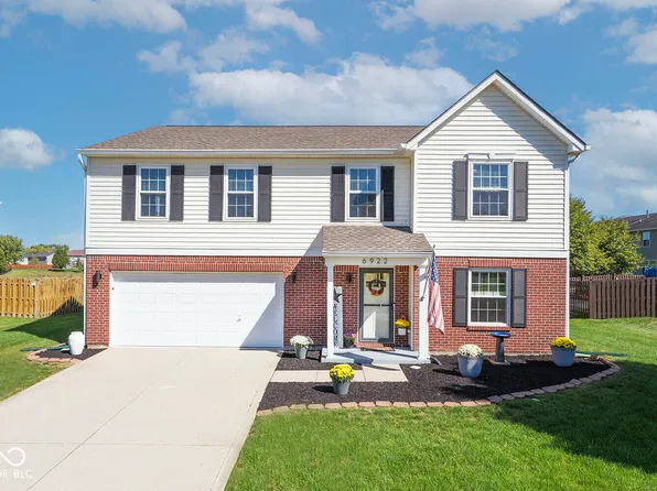6922 W Briarwood Blvd, New Palestine, IN 46163