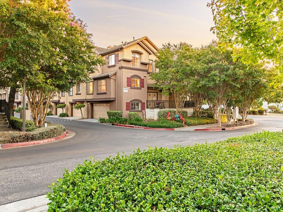 1st image of 3201 Vineyard Park Way