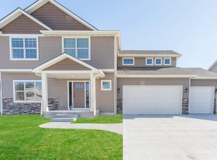 512 SE 17th St, Grimes, IA 50111