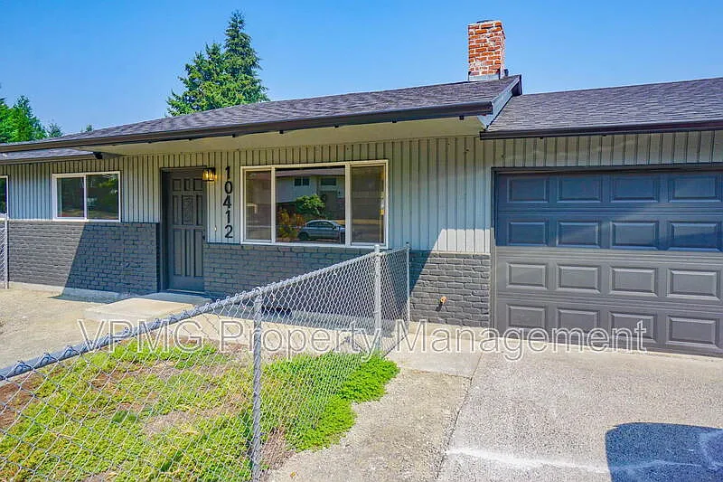2 bed, 1.5 bath, 750 sqft, $1,995 — Photo 2