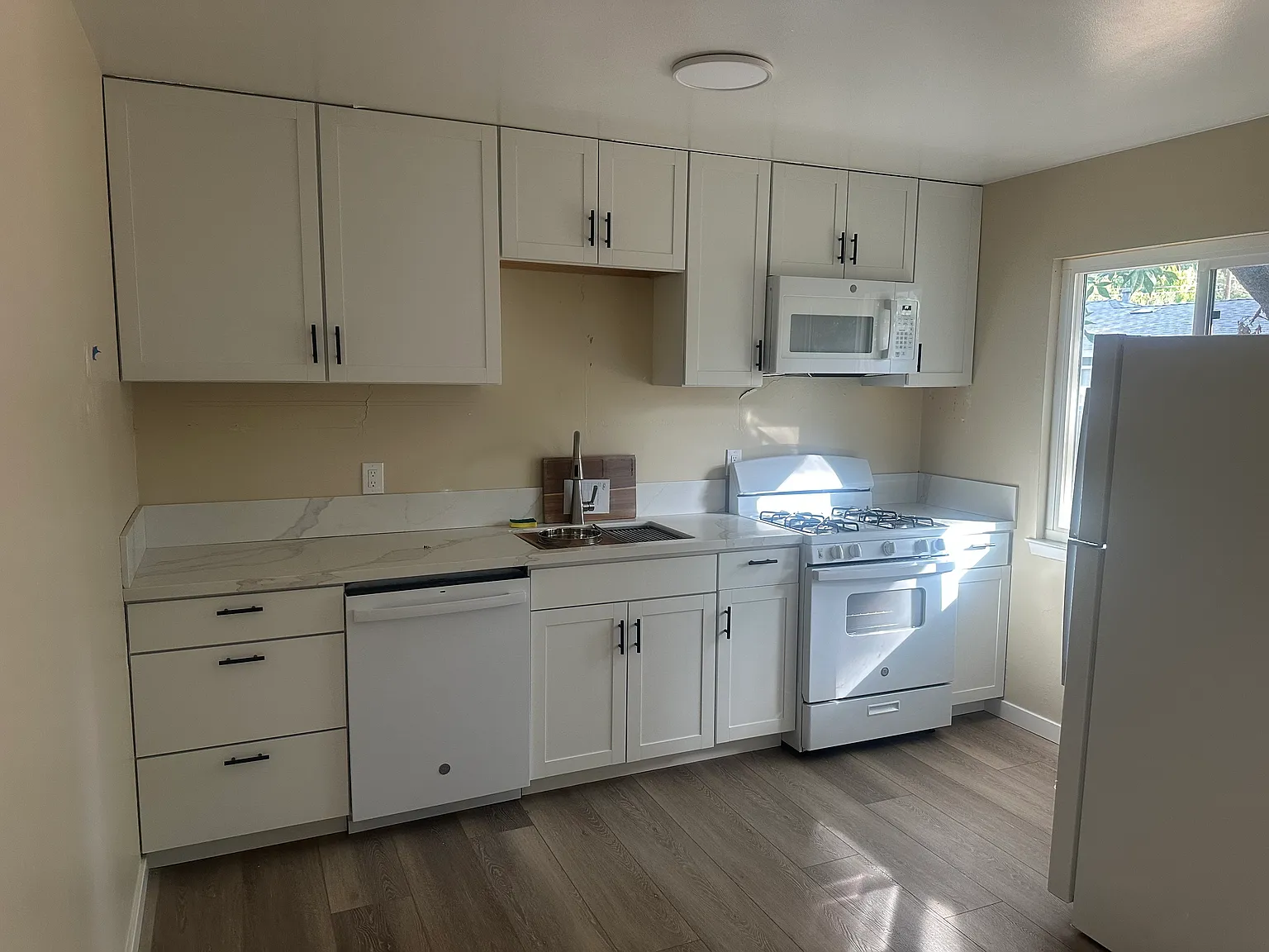 2 bed, 650 sqft, $1,500 — Photo 2